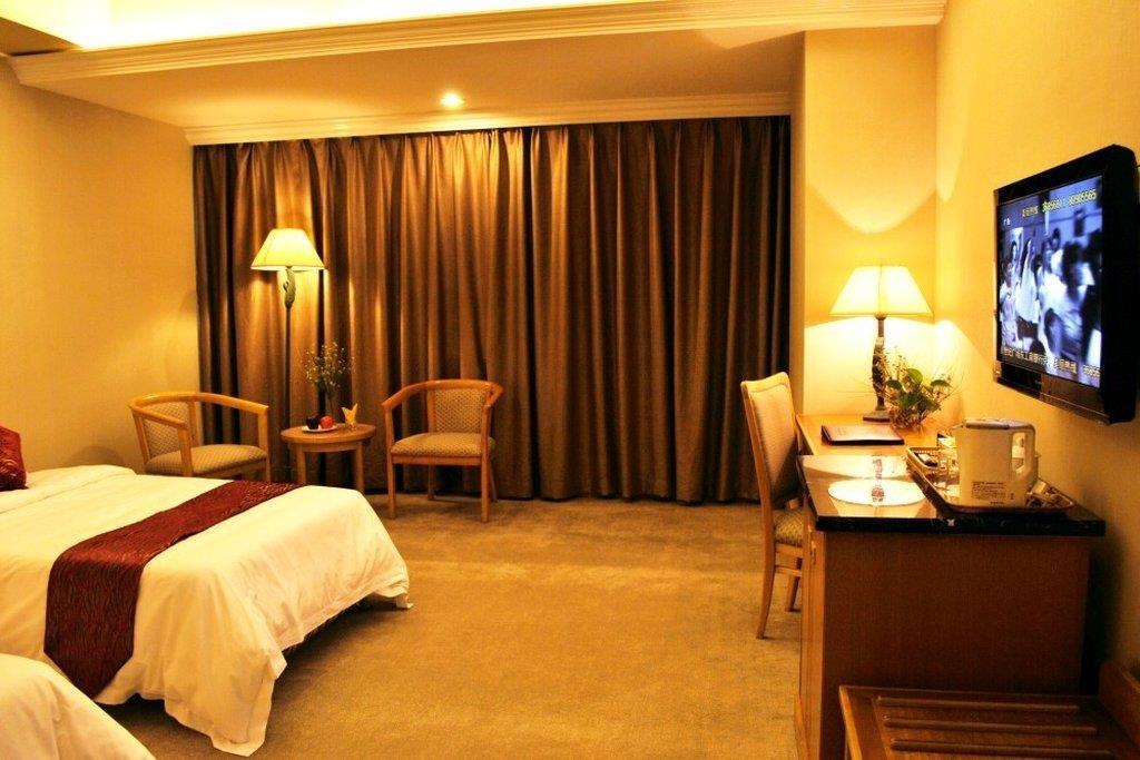 Guangzhou New Century Hotel חדר תמונה