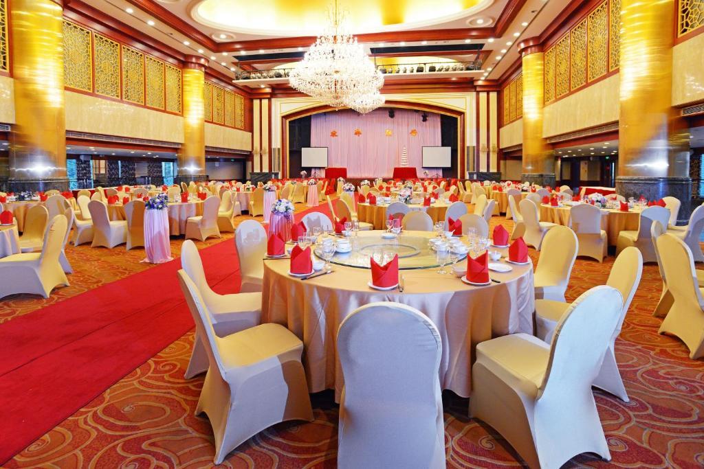 Guangzhou New Century Hotel מראה חיצוני תמונה