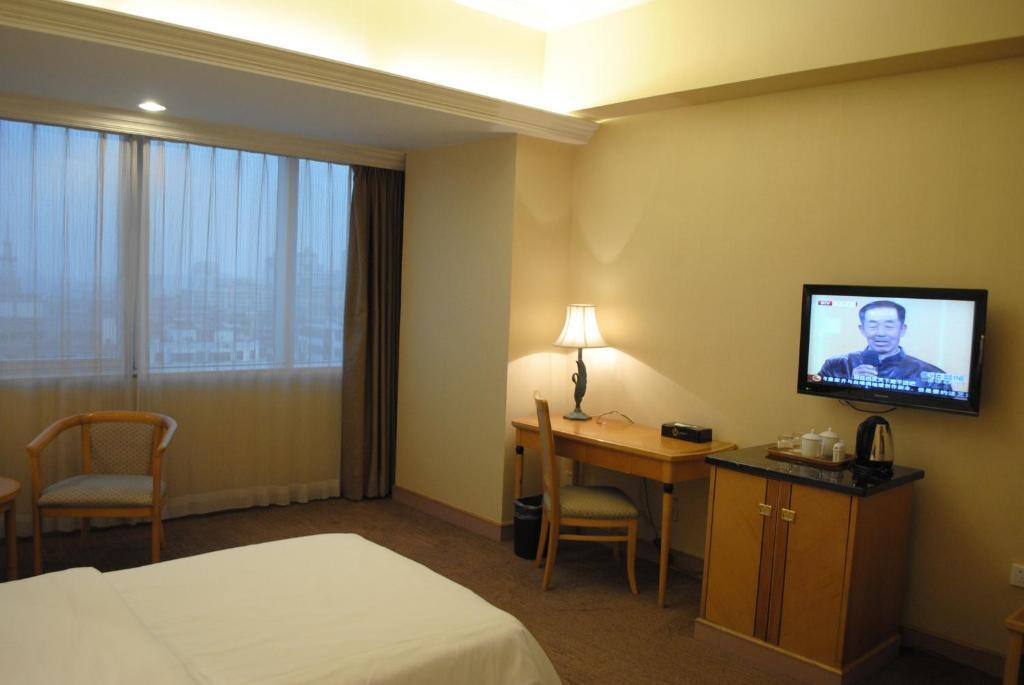 Guangzhou New Century Hotel חדר תמונה