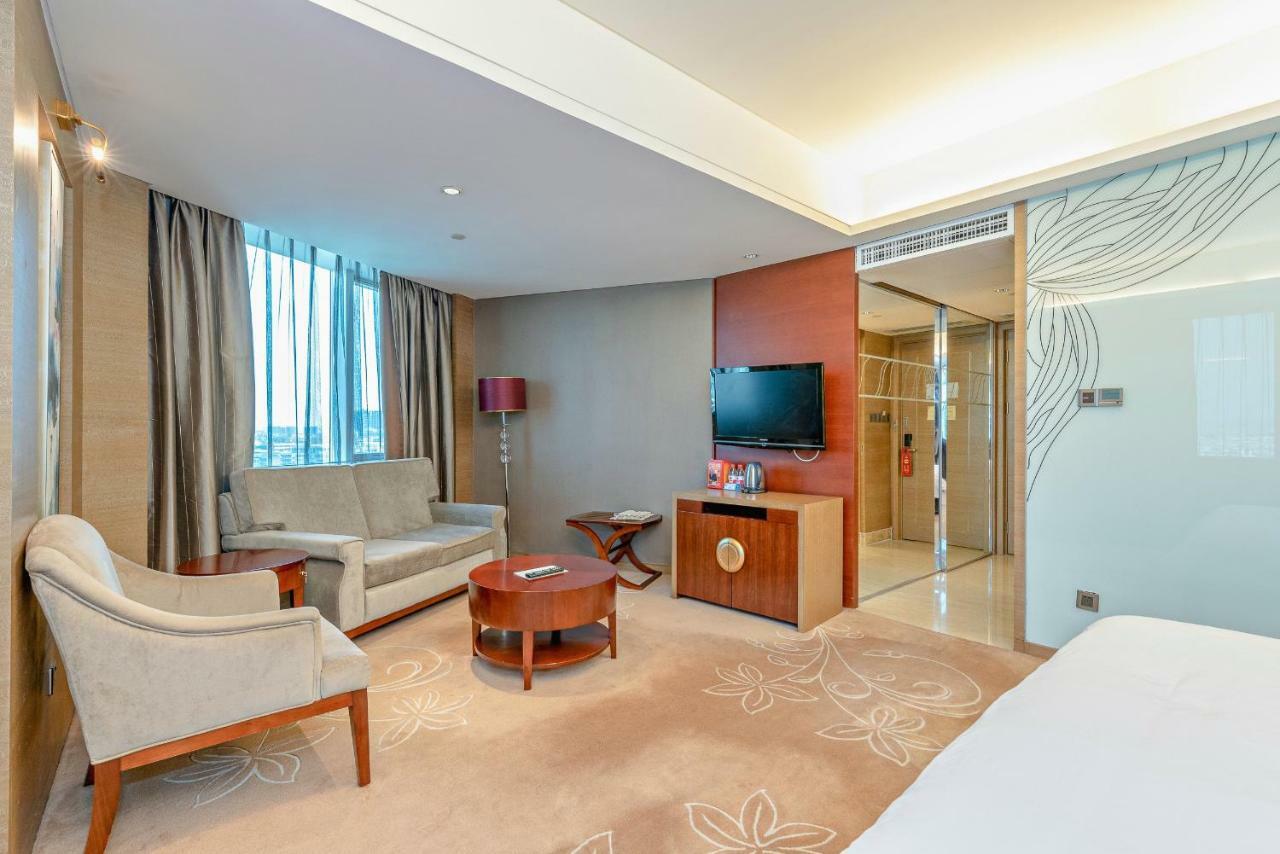 Guangzhou New Century Hotel מראה חיצוני תמונה